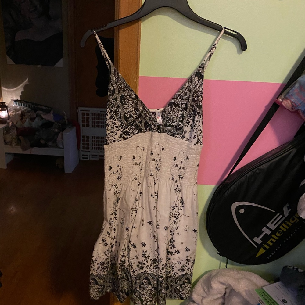 v neck black & white dress